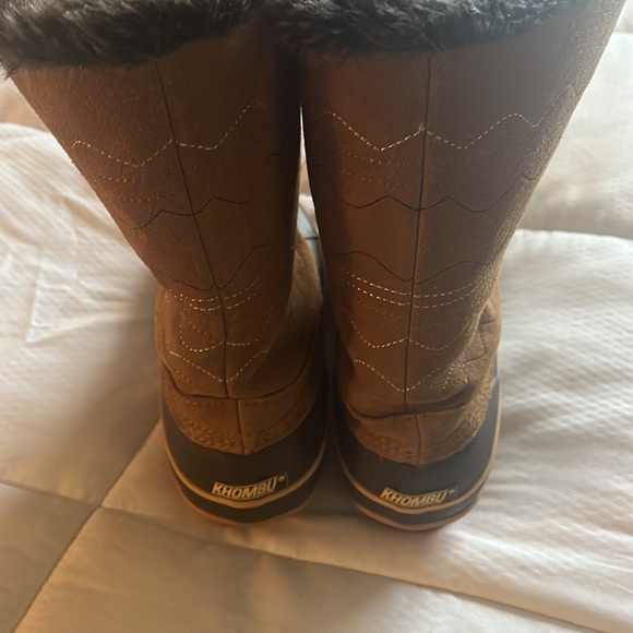 NWT Khombu Annabelle Fur-lined & Suede Duck Boots Size 8 1/2 - Picture 5 of 7